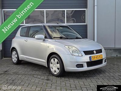 Occasion Suzuki Swift GLS 92 PK (67 kW) 2005 Grijs Hatchback