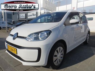 Wit Gebruikt 2017 VW up! move up! Hatchback | € 7.450 (Eerlijke prijs)