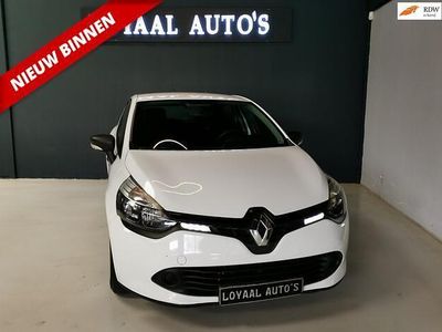 Wit Gebruikt 2016 Renault Clio IV Collection Hatchback | € 7.499 (Eerlijke prijs)
