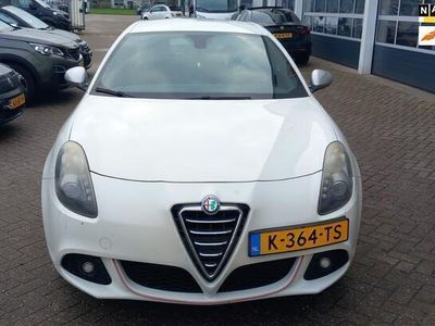 tweedehands Alfa Romeo Giulietta 1.4 T Distinctive Nieuwe APK LED! 7 Spaaks LM Velgen Mooi!