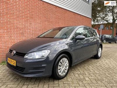 Grijs (metallic) Gebruikt 2013 VW Golf VII Highline Hatchback | € 6.950 (Eerlijke prijs)