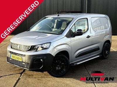 Grijs Occasion 2023 Peugeot Partner S MPV | € 17.850 (Duur)