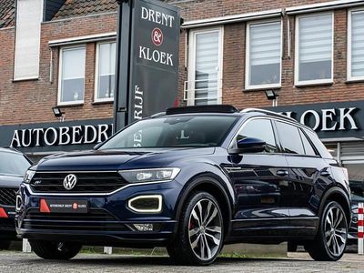 Blauw Gebruikt 2018 VW T-Roc Beats SUV | € 22.950 (Eerlijke prijs)