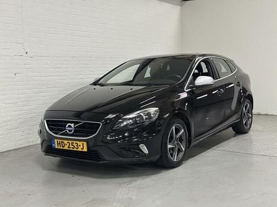 Zwart Gebruikt 2015 Volvo V40 Business Edition Hatchback | € 5.999 (Eerlijke prijs)