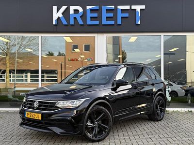 Zwart Gebruikt 2022 VW Tiguan R-line SUV | € 33.450 (Iets duurder)