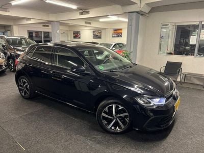 Zwart (metallic) Occasion 2021 VW Polo Hatchback | € 14.495 (Eerlijke prijs)