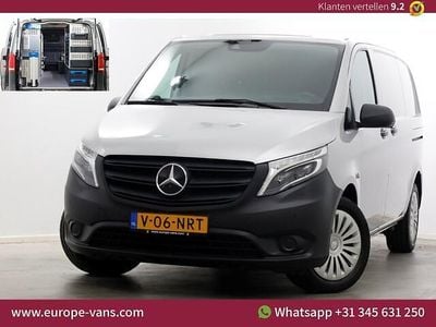 Zilver (metallic) Gebruikt 2022 Mercedes Vito Van | € 23.950 (Goede deal)