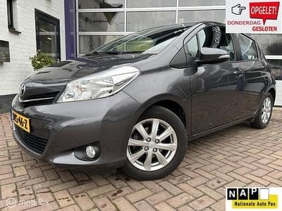Occasion Toyota Yaris 99 PK (72 kW) 2014 Grijs Hatchback