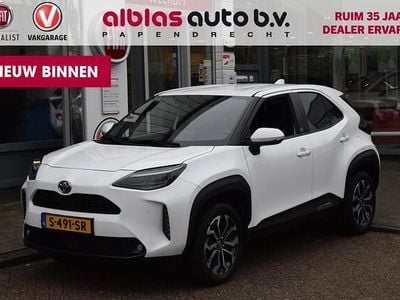 Wit Occasion 2022 Toyota Yaris Cross Team SUV | € 25.950 (Eerlijke prijs)
