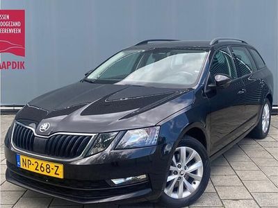 Zwart Occasion 2017 Skoda Octavia Ambition Stationwagen | € 6.444 (Eerlijke prijs)