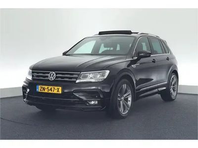 Zwart Occasion 2019 VW Tiguan Highline SUV | € 29.949 (Duur)