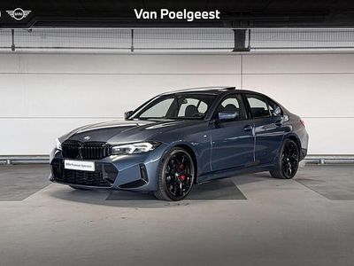 Blauw Occasion 2025 BMW 330 M Sport Sedan | € 61.900 (Duur)