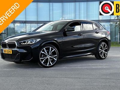 Zwart Gebruikt 2022 BMW X2 Executive SUV | € 32.880 (Eerlijke prijs)