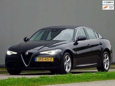 Zwart Occasion 2018 Alfa Romeo Giulia Super Sedan | € 20.940 (Goede deal)