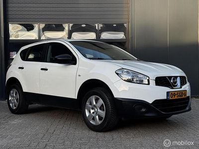 Wit Gebruikt 2011 Nissan Qashqai Visia SUV | € 5.399 (Eerlijke prijs)