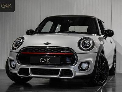 Wit (metallic) Gebruikt 2019 Mini John Cooper Works Hatchback | € 18.800 (Goede deal)