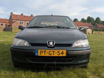 Peugeot 106