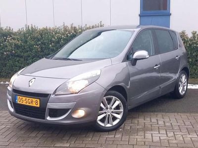 Grijs Occasion 2011 Renault Scénic III MPV | € 3.950 (Eerlijke prijs)