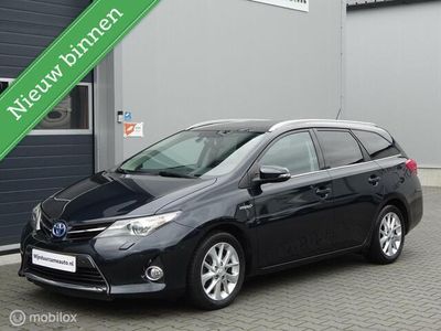 tweedehands Toyota Auris 1.8 hybrid Station Aut., Pano, Xenon, Netjes !