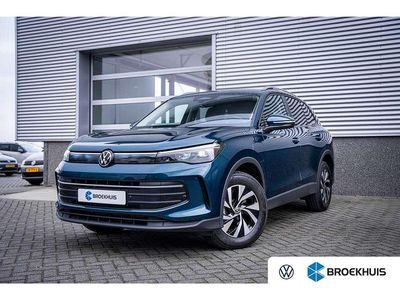 Blauw Occasion 2025 VW Tiguan Life SUV | € 45.900 (Goede deal)