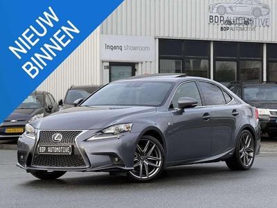 Grijs Gebruikt 2014 Lexus IS300h Sport Line Sedan | € 13.950 (Eerlijke prijs)