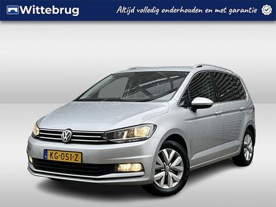 Grijs Gebruikt 2016 VW Touran Highline MPV | € 21.950 (Eerlijke prijs)
