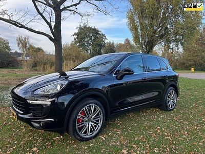 Zwart Gebruikt 2015 Porsche Cayenne SUV | € 34.950 (Iets duurder)