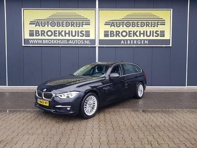 Zwart Gebruikt 2016 BMW 318 Executive Stationwagen | € 9.250