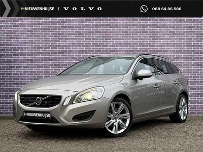 Grijs Gebruikt 2010 Volvo V60 Momentum Stationwagen | € 14.894