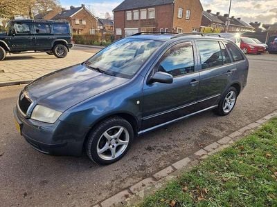 Blauw Gebruikt 2003 Skoda Fabia Sedan | € 750 (Super prijs)