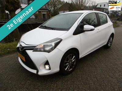 Wit Occasion 2015 Toyota Yaris Trend Hatchback | € 5.395 (Eerlijke prijs)