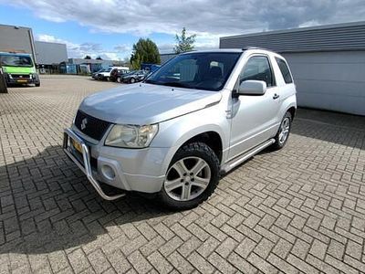 Grijs Gebruikt 2006 Suzuki Grand Vitara Exclusive SUV | € 7.000 (Duur)