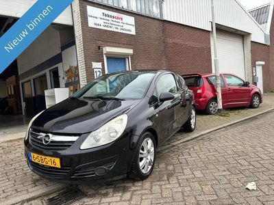 Zwart Gebruikt 2006 Opel Corsa Essentia Hatchback | € 1.799