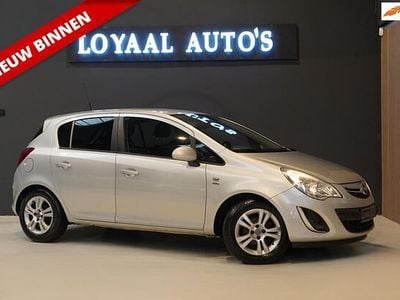 Grijs Occasion 2013 Opel Corsa Selection Hatchback | € 3.999 (Eerlijke prijs)