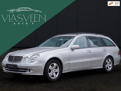 Grijs Gebruikt 2005 Mercedes E200 Avantgarde Stationwagen | € 9.500 (Duur)