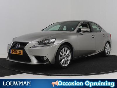 Lexus IS300h