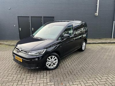 Zwart Gebruikt 2024 VW Caddy Style MPV | € 29.999 (Goede deal)