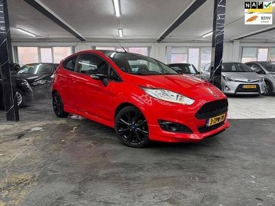 Rood Occasion 2015 Ford Fiesta ST-Line Hatchback | € 6.999 (Eerlijke prijs)