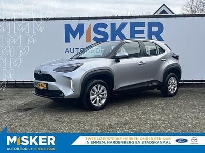 Grijs Gebruikt 2024 Toyota Yaris MPV | € 25.900 (Goede deal)