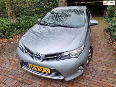 Occasion Toyota Auris Hybrid Executive 99 PK (72 kW) 2014 Grijs Hatchback
