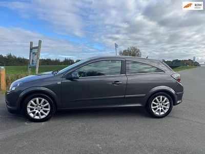 Opel Astra GTC