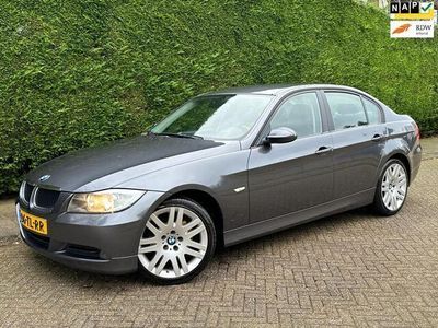 tweedehands BMW 318 3-SERIE i High Executive /AUTOMAAT/CLIMA/PDC/CRUISE/VELGEN!/