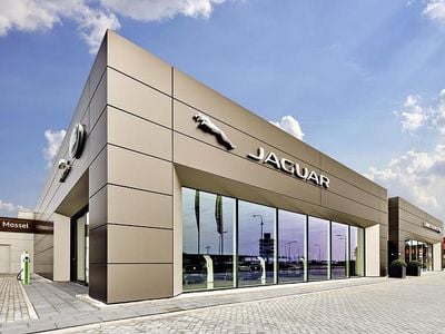 Zwart Occasion 2026 Land Rover Defender SE Dynamic SUV | € 97.940 (Super prijs)