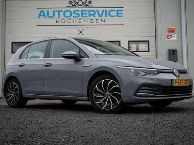 Grijs Gebruikt 2020 VW Golf VIII Style Stationwagen | € 22.950 (Iets duurder)