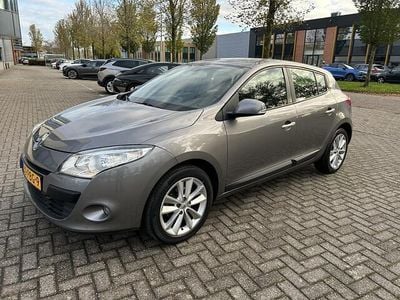 Grijs Gebruikt 2011 Renault Mégane III Hatchback | € 6.250 (Eerlijke prijs)