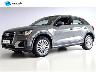 Grijs Occasion 2020 Audi Q2 Design SUV | € 18.945 (Eerlijke prijs)