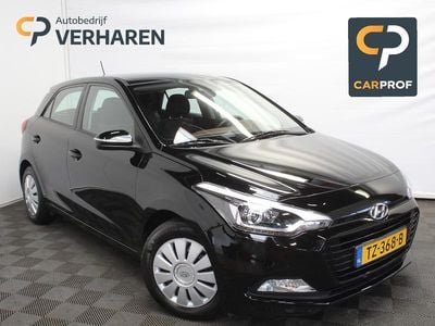 Zwart (metallic) Occasion 2018 Hyundai i20 Comfort Hatchback | € 10.440 (Eerlijke prijs)