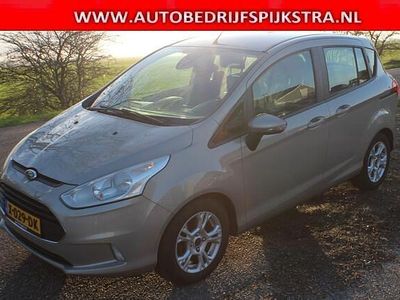 Grijs (metallic) Gebruikt 2013 Ford B-MAX Trend MPV | € 4.999 (Goede deal)