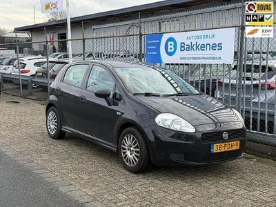 Occasion Fiat Grande Punto 84 PK (61 kW) 2011 Zwart Hatchback