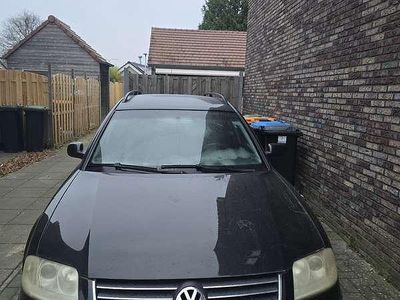 Zwart Gebruikt 2002 VW Passat Stationwagen | € 1.400 (Duur)